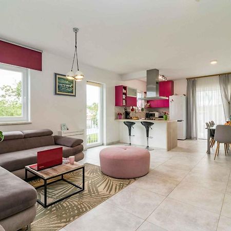 Holiday Home In Tinjan - Istrien 44359 외부 사진